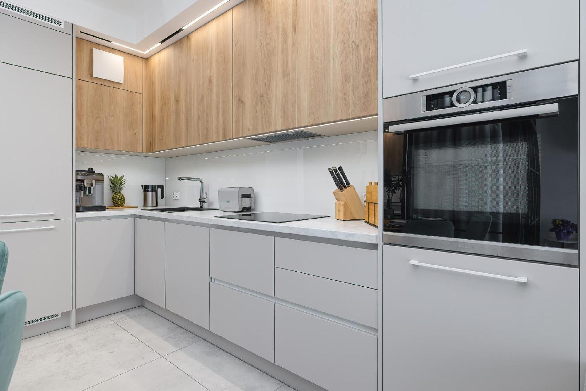 Apartment Trendy Blisko Plazy - Z Klimatyzacja - By Renters *
